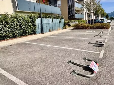 place de parking – idéal investisseur – saint-pierre-en-faucigny