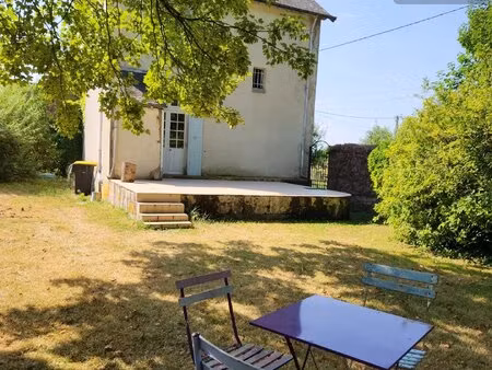 maison pleine de charme avec son parc arboré