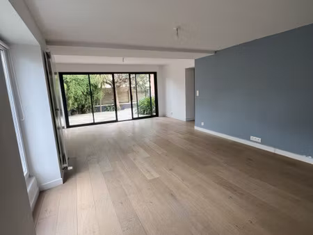 à louer – charmante maison t5 rénovée de 105 m² – brest secteur saint-marc