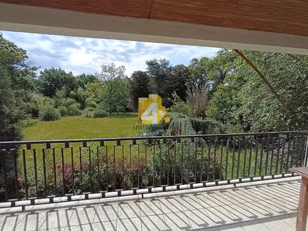 maison familiale sur terrain d'un hectare