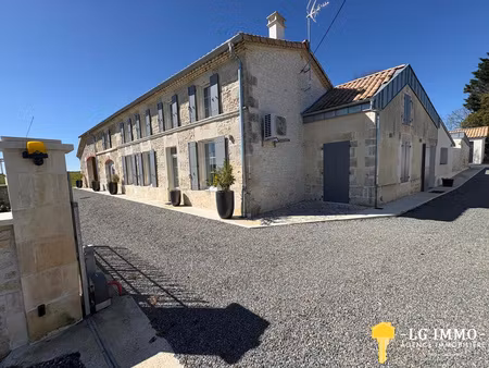 charentaise d'exception de 384 m2 rénovation haut de gamme