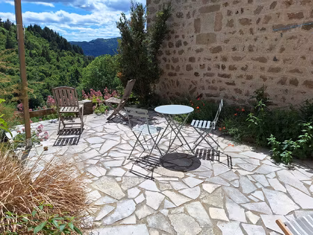 chalencon - maison de village avec terrasse et vue dégagée