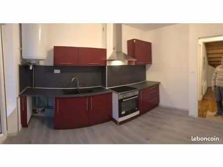 loué appartement grand t2 centre ville de carignan