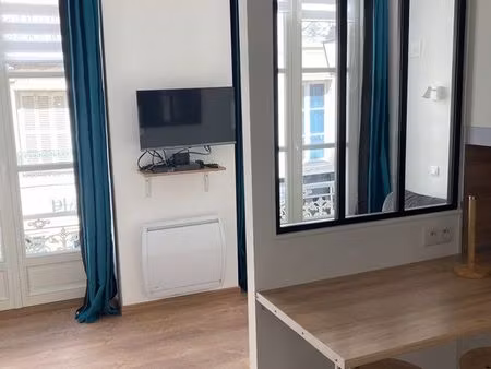 magnifique studio rénové en hypercentre de blois toutes charges comprises (edf  eau  inter