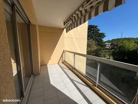appartement t2 avec balcon