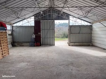 loue hangar 150 m2 stockage