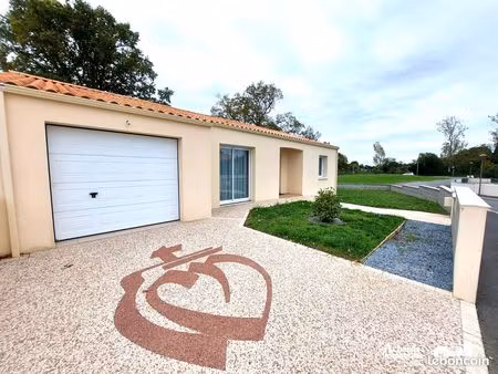 maison t4 avrillé