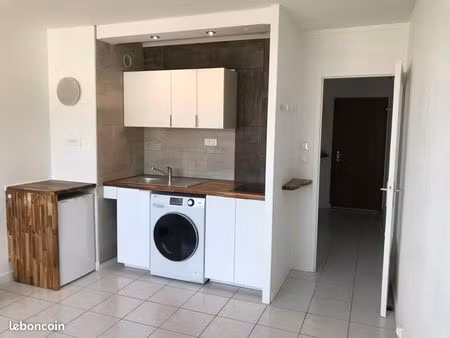 location studio centre ville