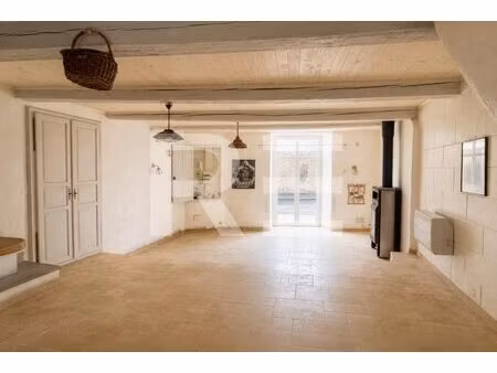 maison de village avec extérieur proche pont du gard