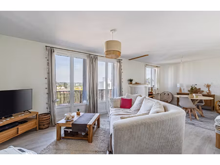 arnas appartement lumineux de 74m2