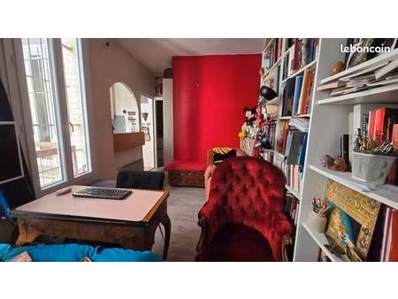 vends studio laumière (buttes chaumont/canal)