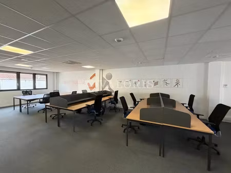 location bureau 146 m² à lyon 9 (69009)