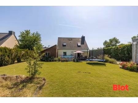 a vendre en exclusivite chez blot immobilier - maison 4 chambres - 900 m² de terrain - ple