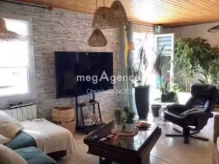 charmante maison deux chambres à proximité des commerces et du port de l'aiguillon la pres