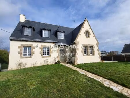 néobretonne avec véranda et beau terrain clos