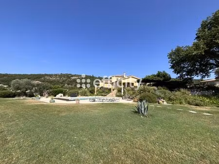 villa