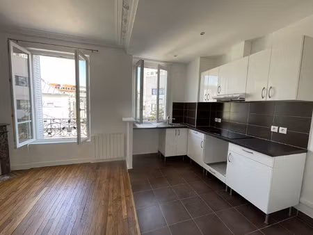 courbevoie 2 pièces refait à neuf