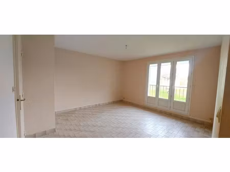 location appartement 3 pièces 53.52 m² à essômes-sur-marne (02400)  670 €