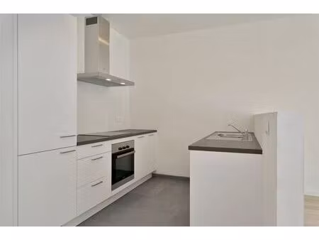 appartement à louer à rue gioconda 1 la louvière (vbe41173)
