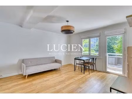 t3 rénové 59 m² traversant avec balcon  cave et parking – lyon 5