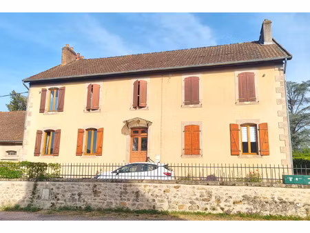 mesvres - 195.000 euros