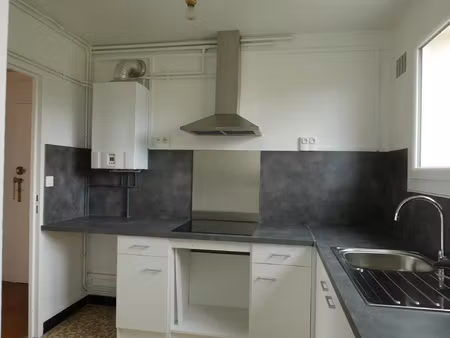 appartement lumineux avec balcon