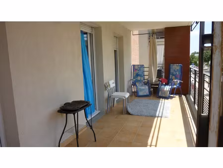 malbosc t2 en bon etat avec grande terrasse et garage