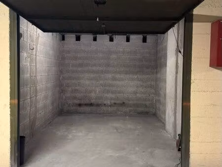 garage sécurisé sous sol
