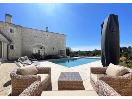 propriete à vendre 10 pièces proche de angouleme (16)