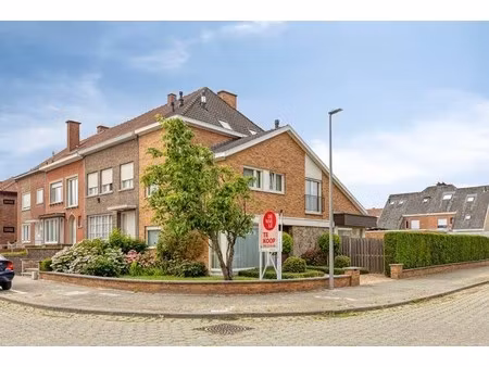 ruime gezinswoning op toplocatie in kortrijk