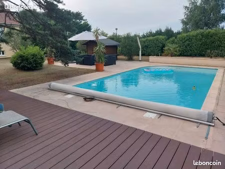 charmante maison familiale de 143m2 (isolation thermique par l'extérieur et toit récents)