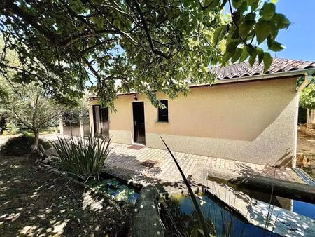 villa de plain pied au calme – 75 m² sur 739 m² de terrain