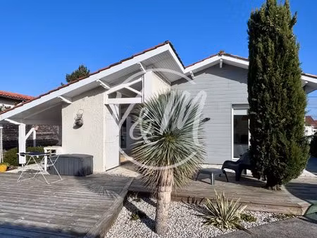 villa traditionnelle 3 ch  garage  jardin  lanton cassy proche c