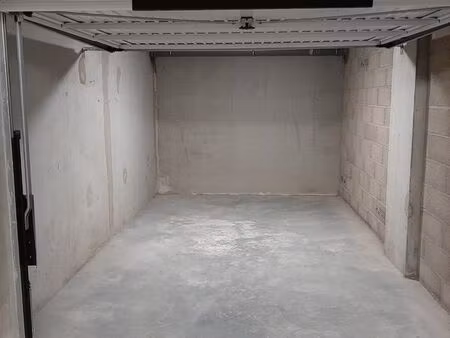 location grand box 20m2