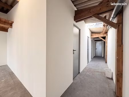 à louer – box de stockage dans 1 garages sécurisés (10 à 12 m²)