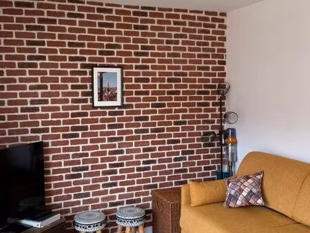 studio 21m² - 75018 - porte de clignancourt - 890 cc
