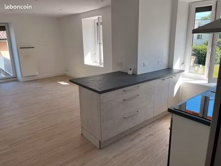 appartement t2 avec terrasse  montbéliard