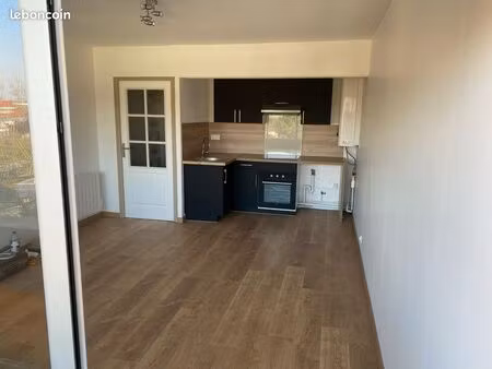 à louer – appartement t2 de 40 m² avec balcon – résidence orca 2000