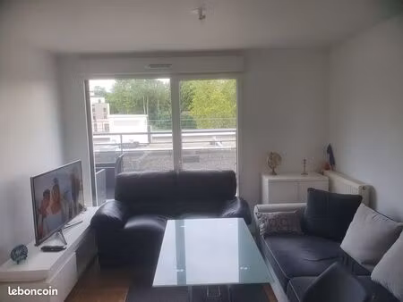 sous-location t2 meublé de 50 m² avec terasse et parking