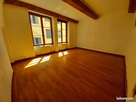 appartement 3 pièces 74 m²