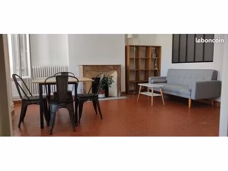 très bel appartement traversant  87m²  t4
