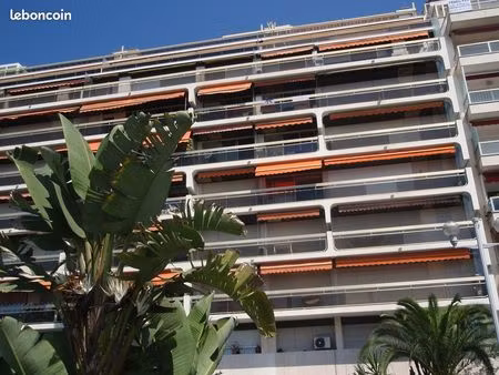 nice centre  promenade des anglais–gambetta (à l’arrière calme)  studio 22m2.tram ligne 2.