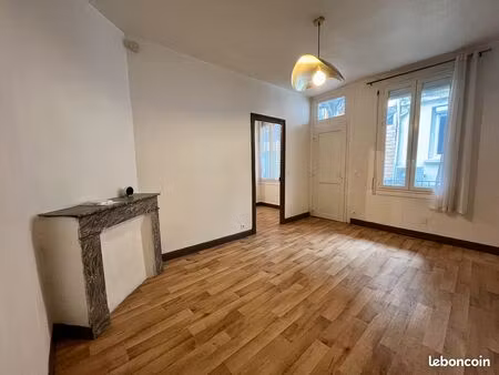 a louer t2 climatisé place foirail tarbes