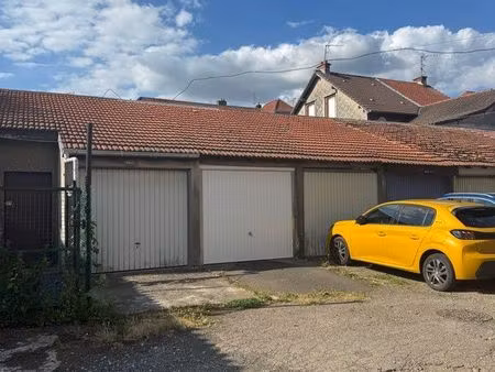 garage fermé à louer – idéal moto ou petite voiture – aumetz 57710