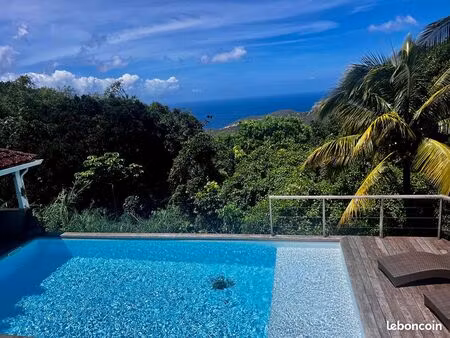 villa 5 pièces 125 m²