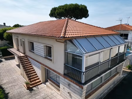 maison 7 pièces - 188 m²