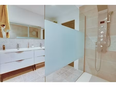 maison 5 pièces - 102 m²