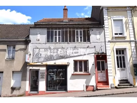 immeuble 7 pièces - 118 m²