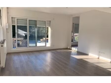location appartement  m² t-2 à bures-sur-yvette  895 €