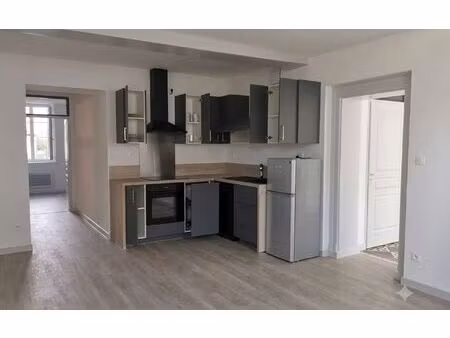 location appartement  m² t-2 à campagne  595 €